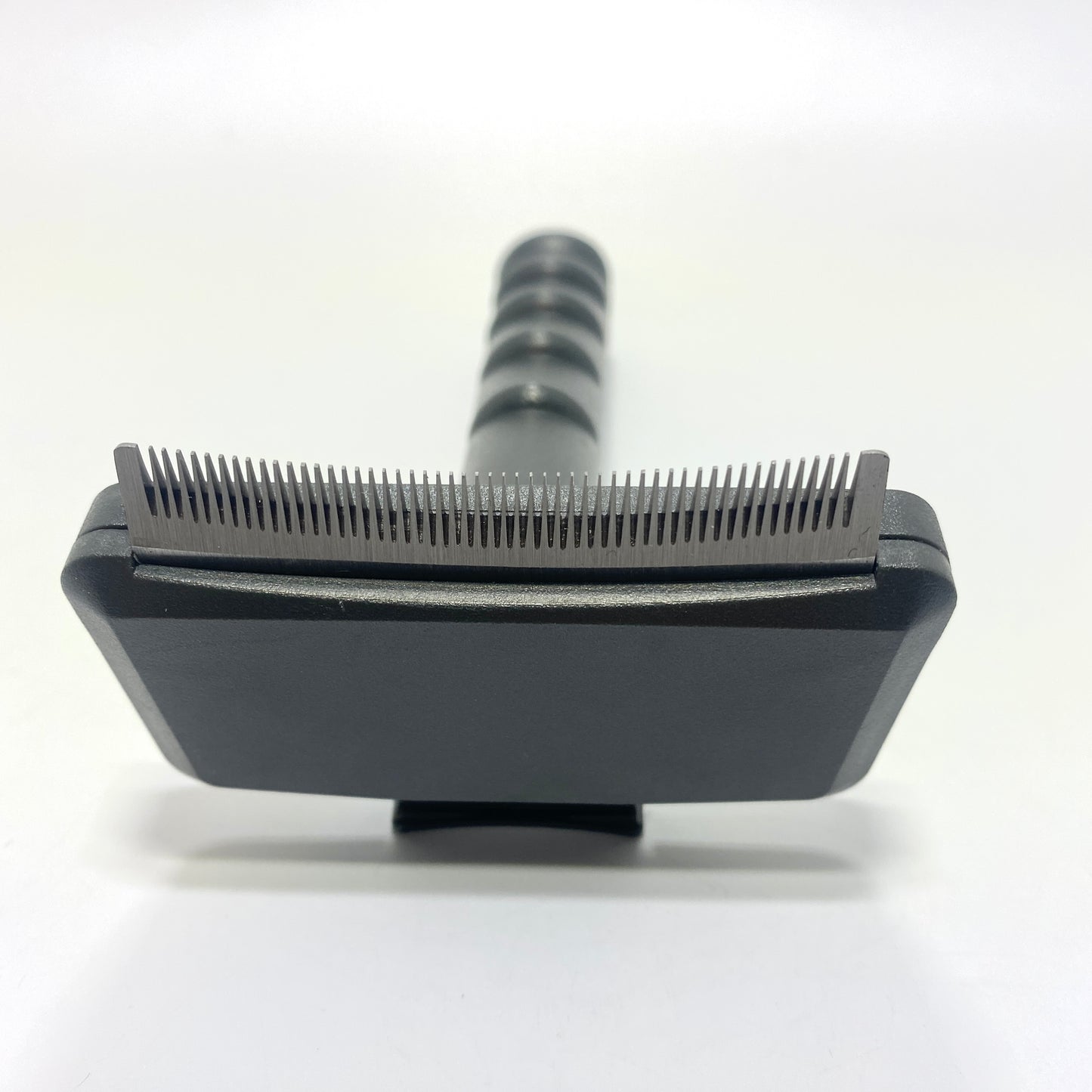 Black Cosmos - Pro Class Curved Deshedding Rake