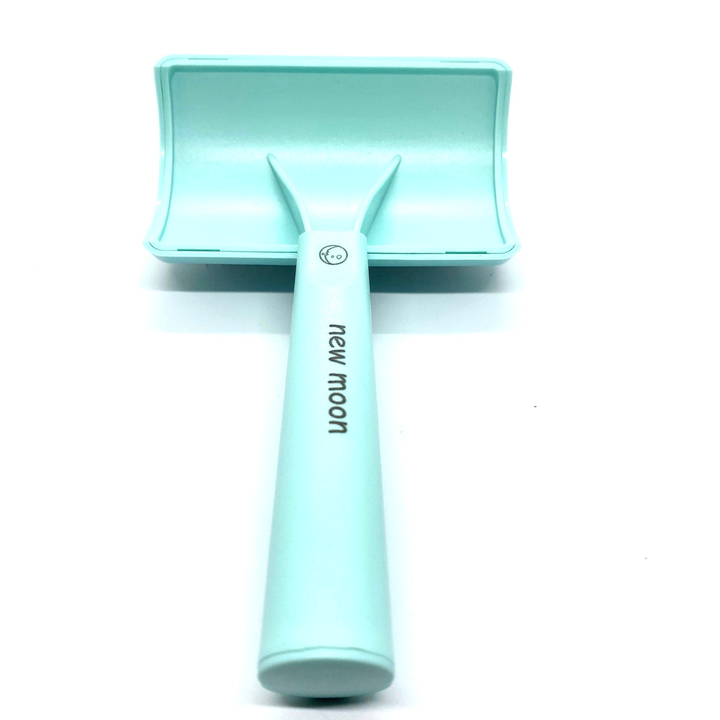 New Moon Short Tine Slicker Brush, “The Doodle”