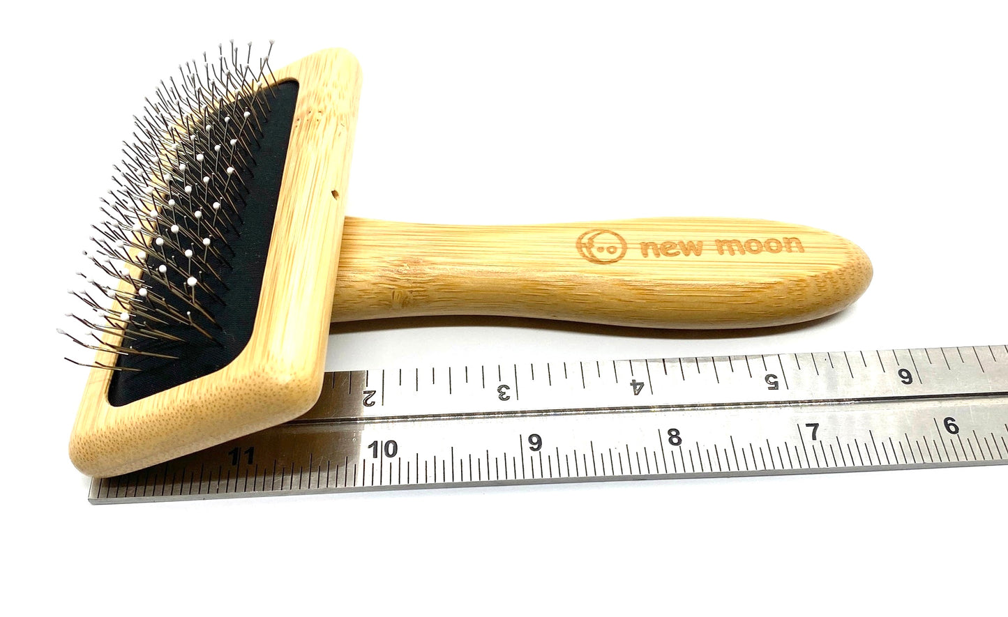 Earthy Bamboo Show Class Slicker Brush w/ round bead dots