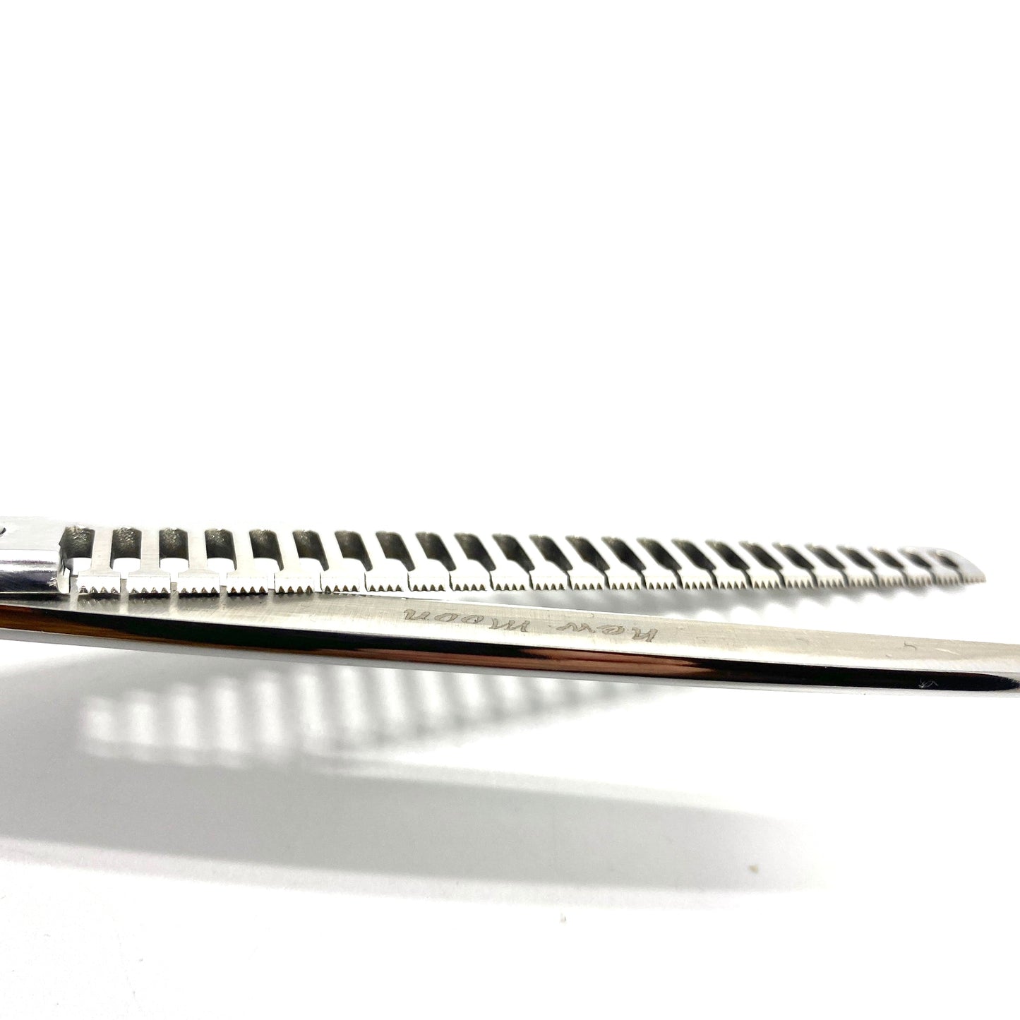 Little Bolt Serrated Chunker 7.5”