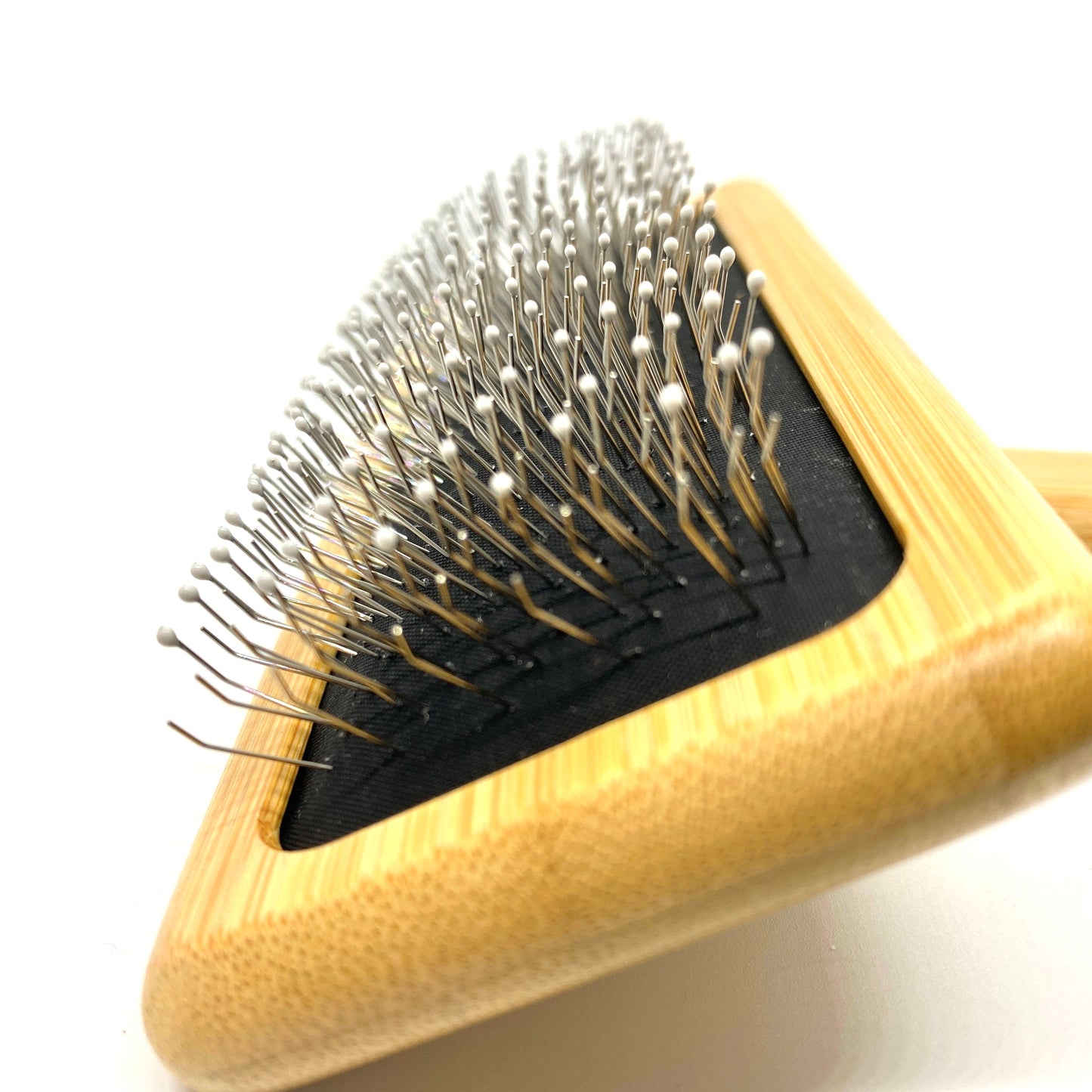 Earthy Bamboo Show Class Slicker Brush w/ round bead dots