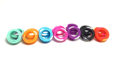 New Moon Tiny Finger Petite Hand Scissor Finger Rings-SWIRL