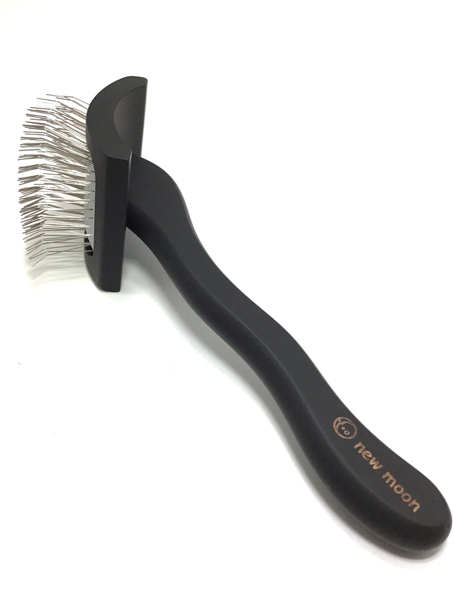 Leo Moon Slicker Brush