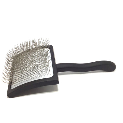 Leo Moon Slicker Brush