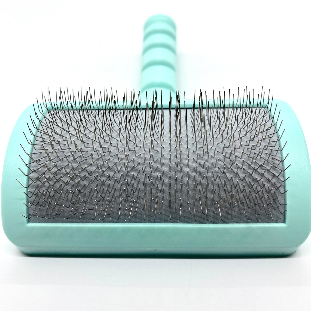 The Doodle Short Tine Slicker Brush for Dog Grooming – Harebone Shears